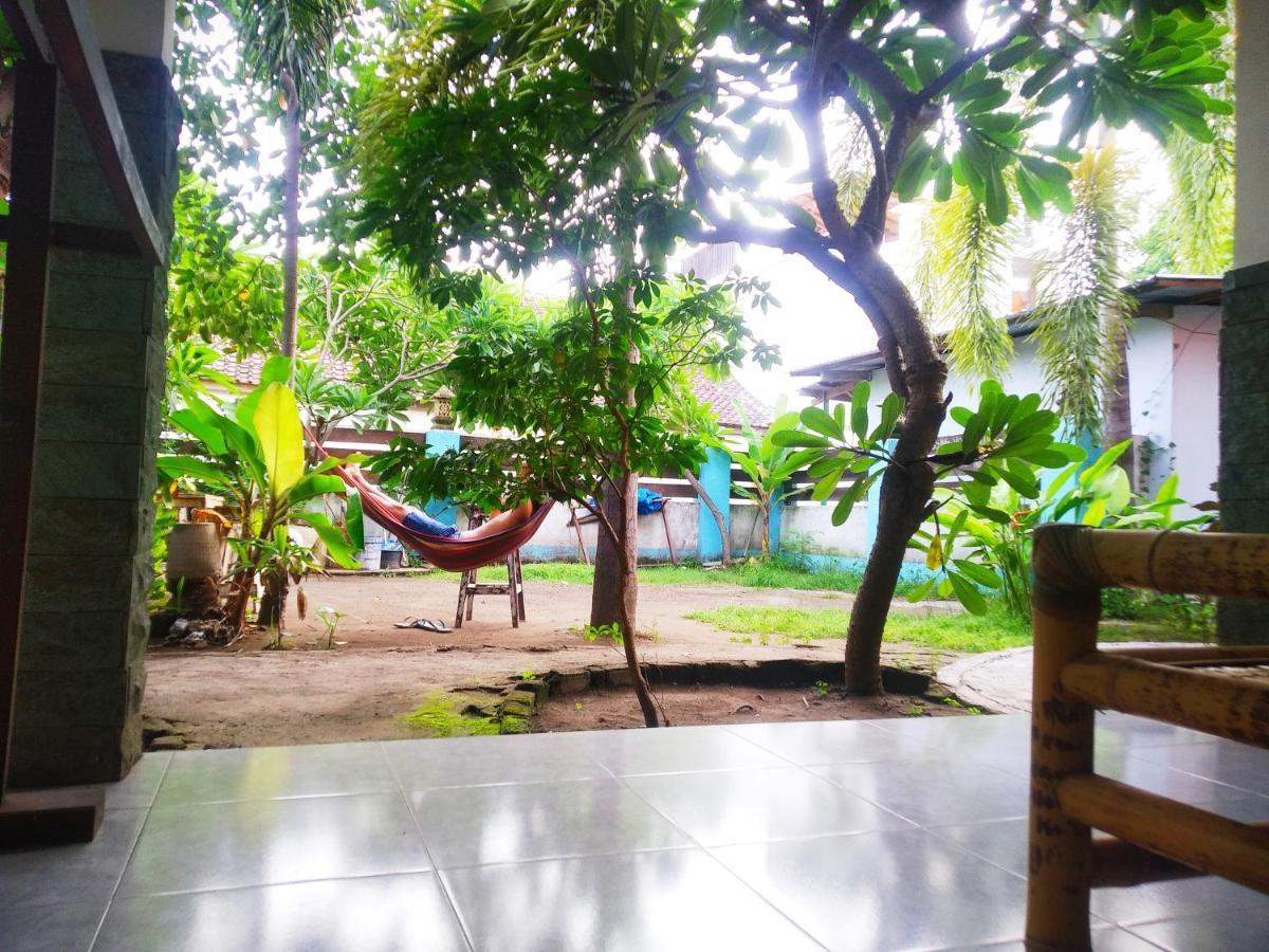 Ping Pong Homestay Гили Траванган Экстерьер фото